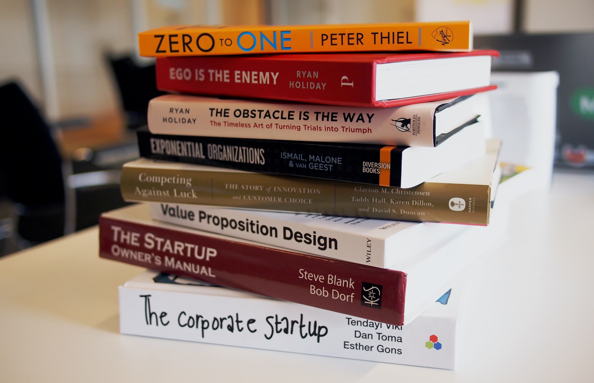 6 Books Every Entrepreneur, Creative and Hustler Should Read